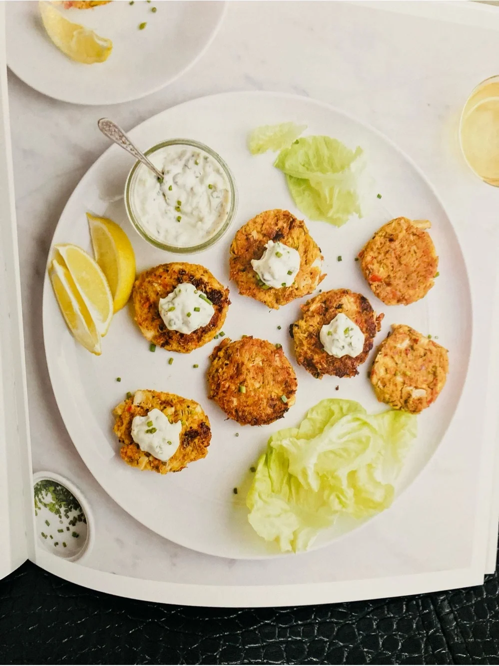 NEW Wait, That’s Vegan?! Cookbook - Lisa Dawn‎ Angerame